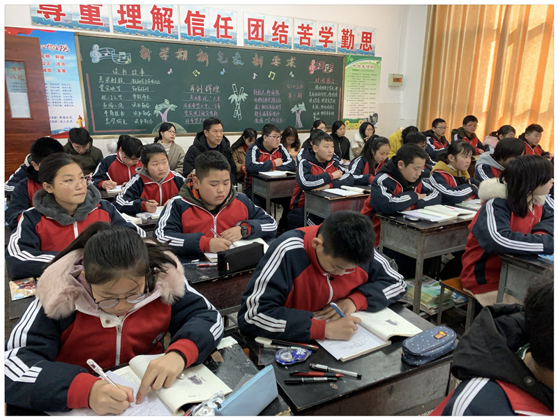 学生.jpg