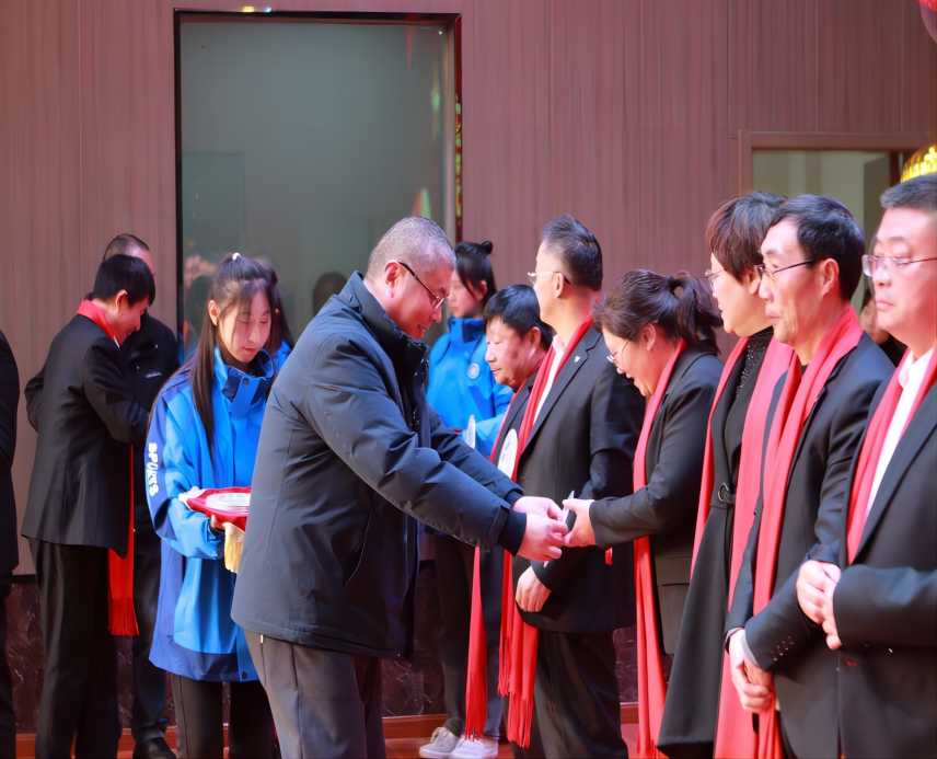 颁奖3.jpg